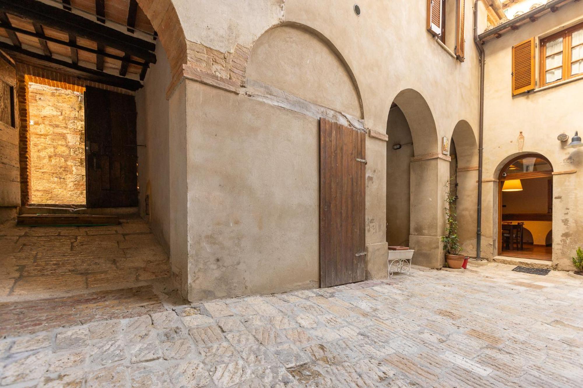 La Corte Del Podesta Sarteano Buitenkant foto